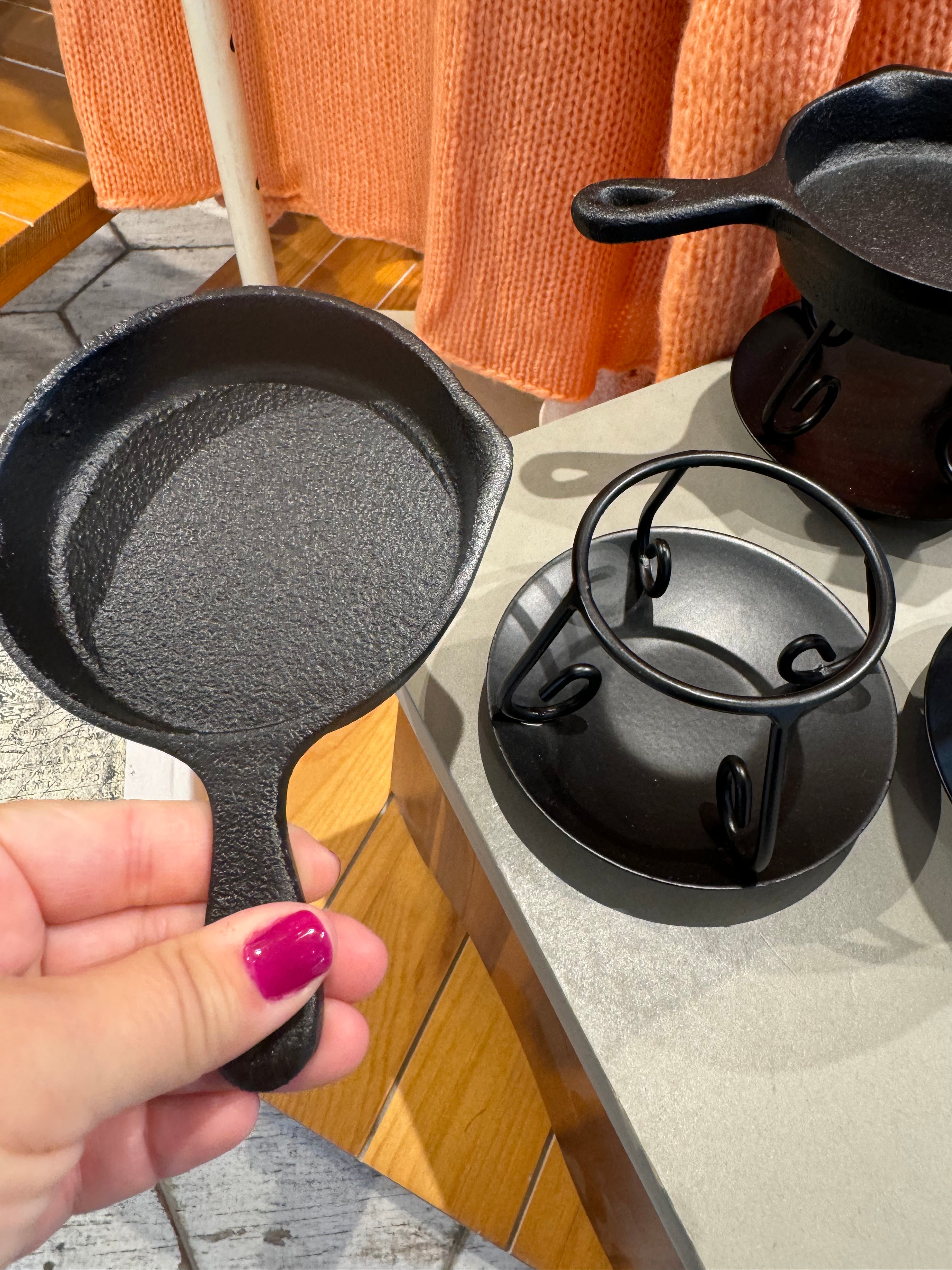 Cast Iron Skillet Wax Warmer