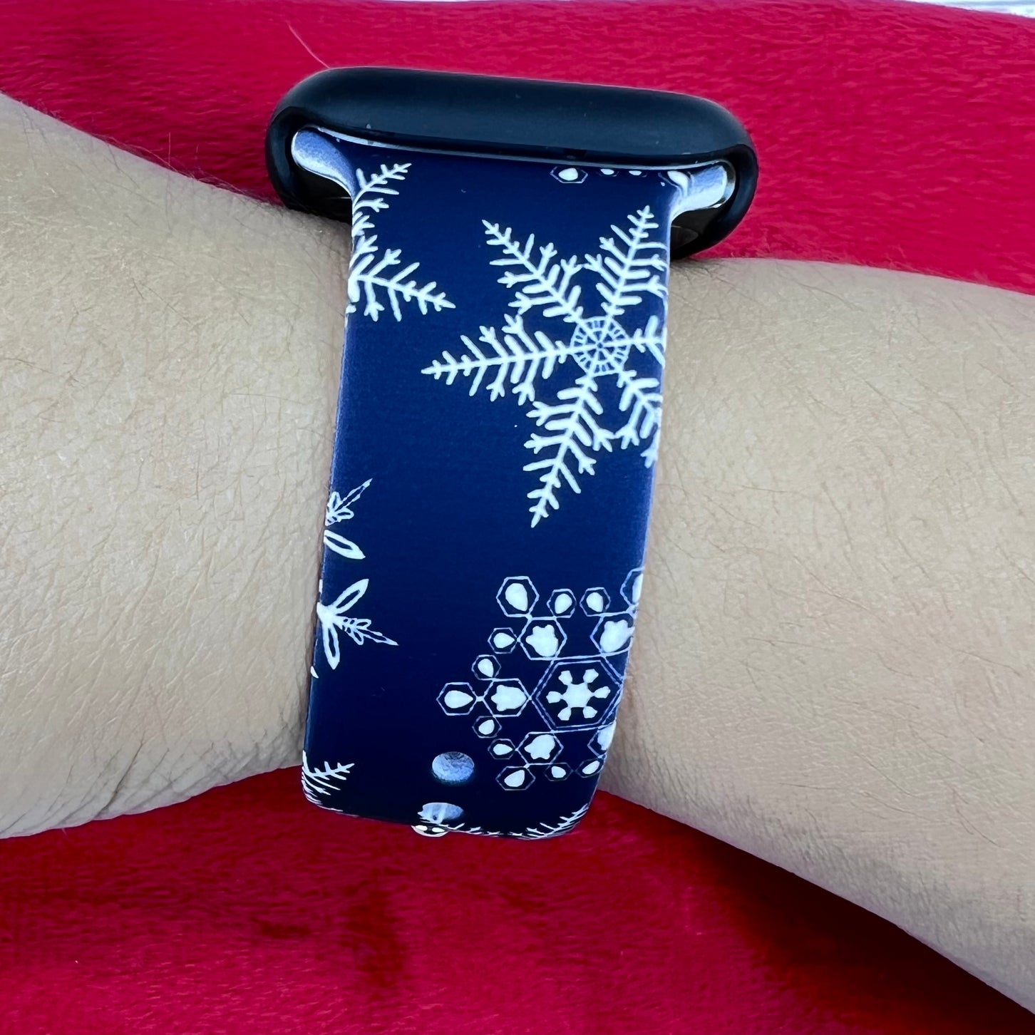 Midnight Snowflakes Silicone Apple Watch Band 42/44/45mm