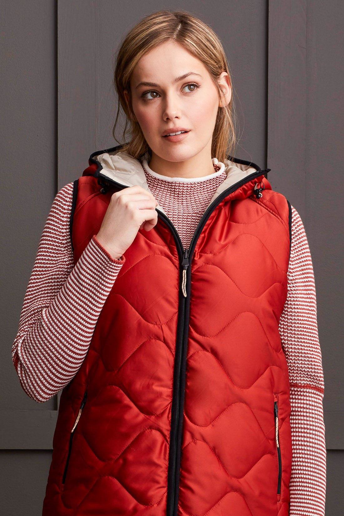 Mahogany Reversible Hooded Puffer Vest